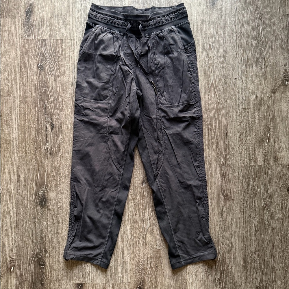 lululemon athletica Women's Black Cargo Jeans